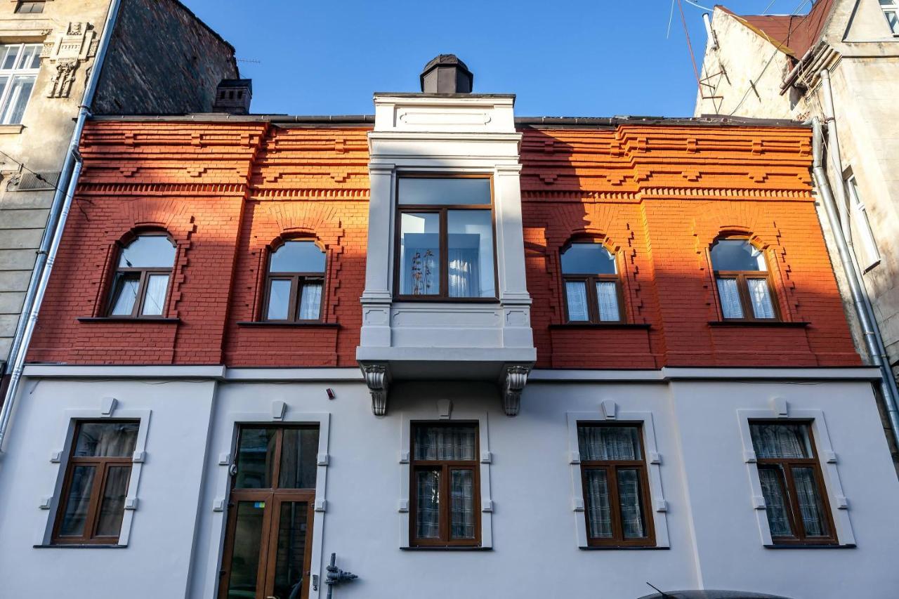 Ostriv Hostel Lviv Extérieur photo